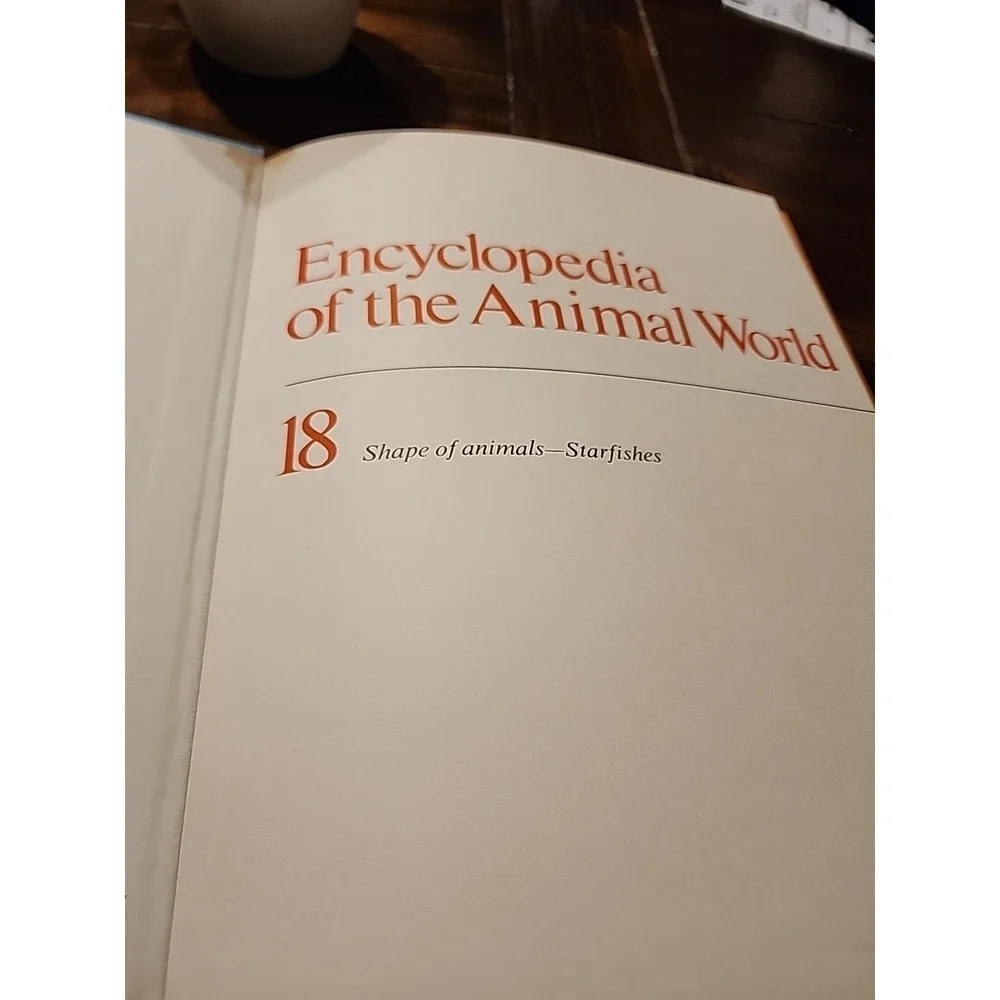 Encyclopedia of the Animal World Vol 18 Vtg 1972 Shape - Starfishes